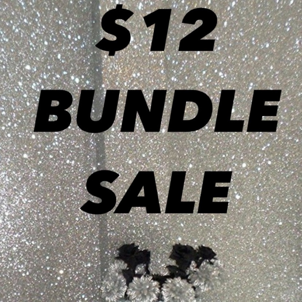 🖤 ALL BUNDLES OF CLOTHES FOR $12! 🖤